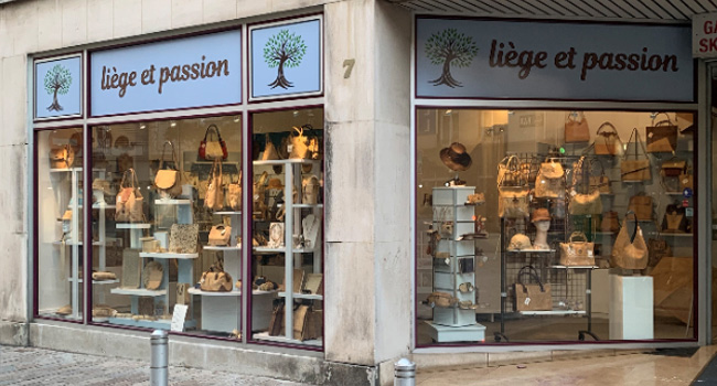 Réalisation du logo et du design de l'enseigne de Liège et Passion, boutique d'articles artisanaux en liège à Reims