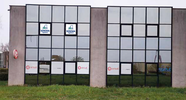 Signalétique, habillage vitrine - bureau d'étude en bâtiment SEREMA Ingenierie, Reims