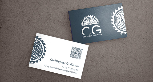Création du logo et conception de la carte de visite de CG Menuisier Agenceur, avec une symétrie sur la forme graphique du logo