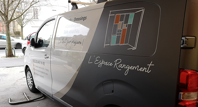 Logo et design pour un covering partiel du camion de l’enseigne L'espace Rangement, magasin situé à Reims